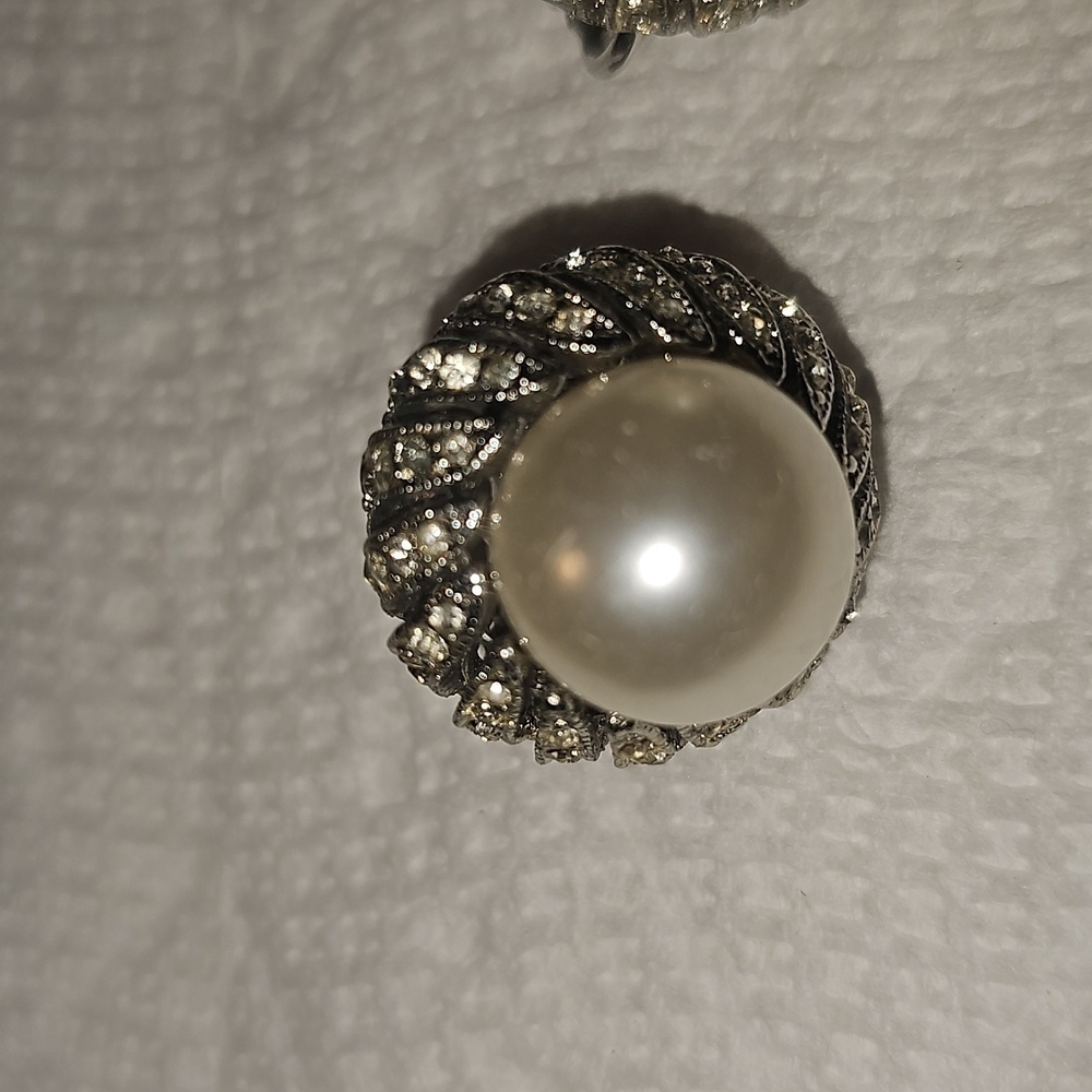 Kenneth J. Lane Vintage Clipon Earrings - image 2